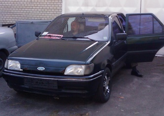 Ford Fiesta (Mk VI) 5dr 1.4 MT