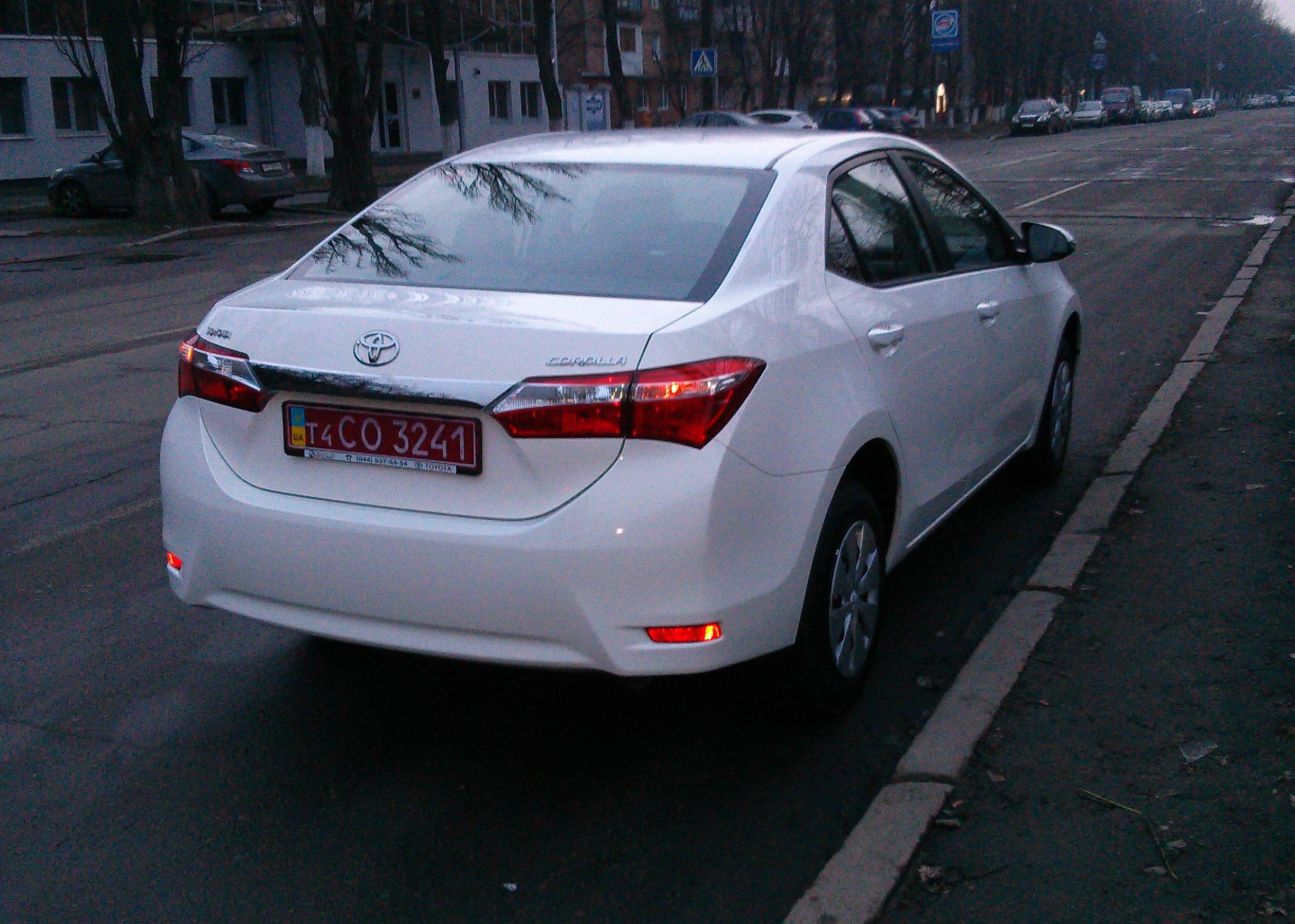 Toyota Corolla XI 1.6 MT Live Toyota Corolla XI 1.6 MT Live