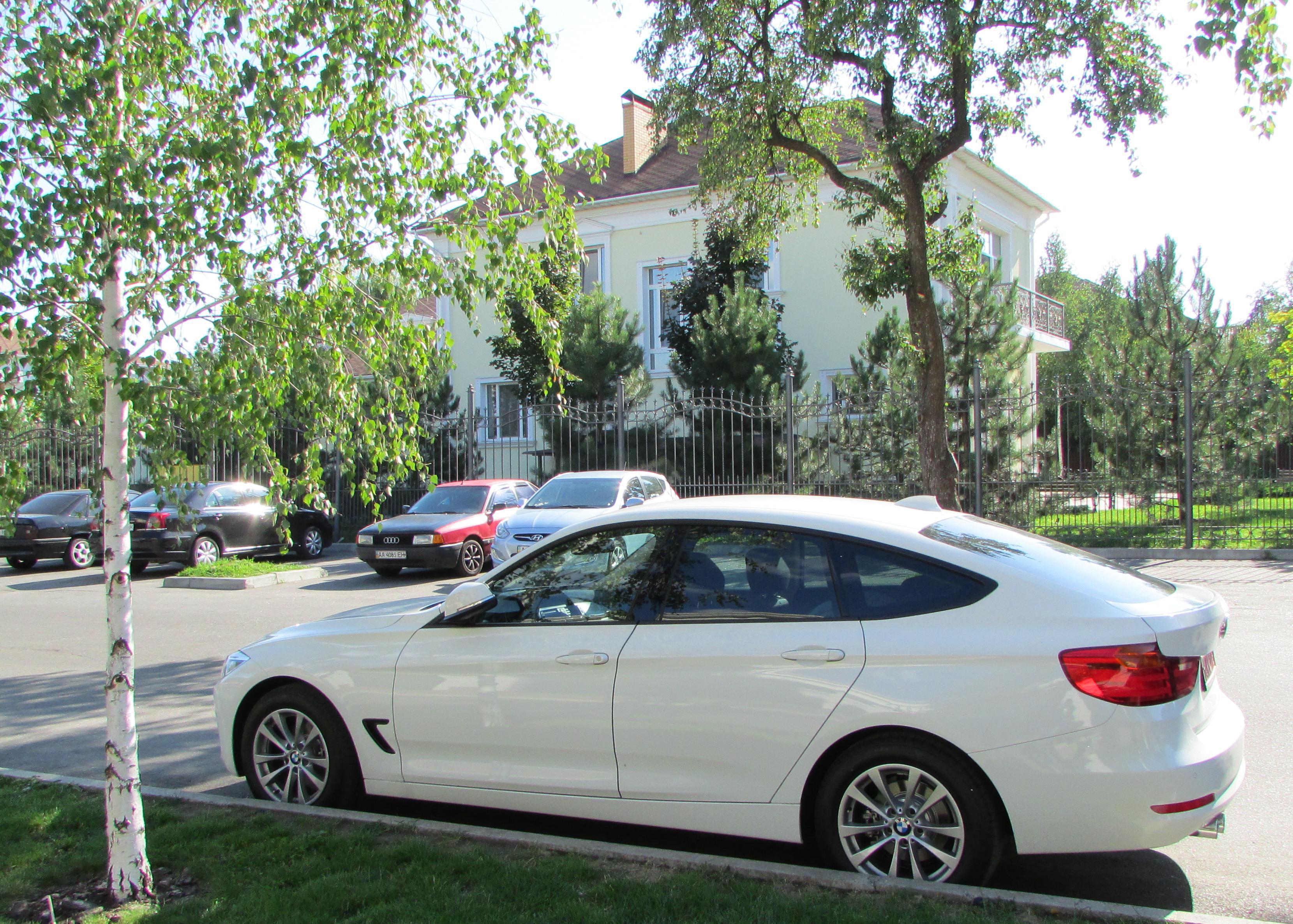 BMW 3 Series Gran Turismo (F34) 320d xDrive BMW 3 Series Gran Turismo (F34) 320d xDrive