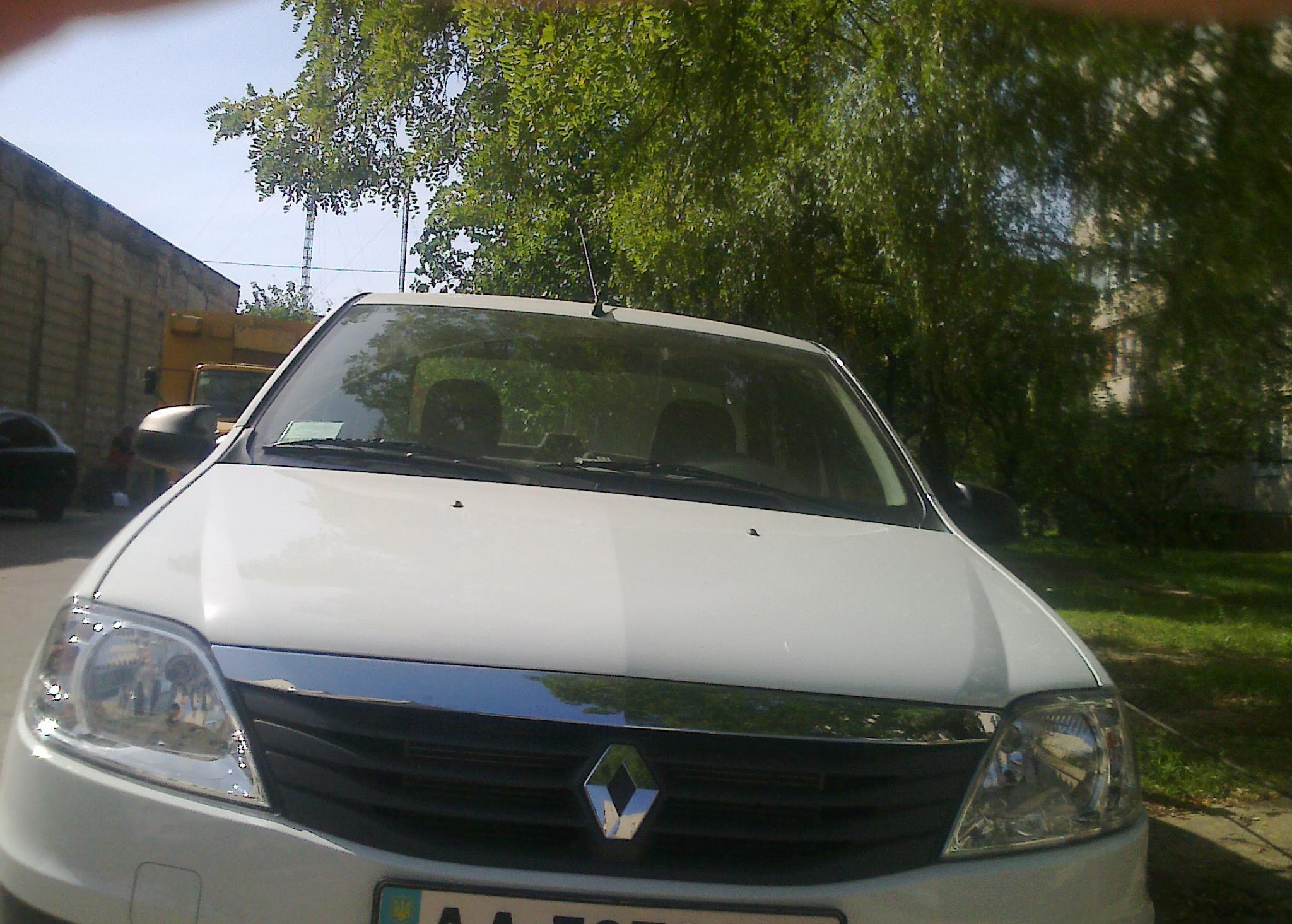 Renault Logan I (2005-2013) 1.4 MT Laureate Renault Logan I (2005-2013) 1.4 MT Laureate