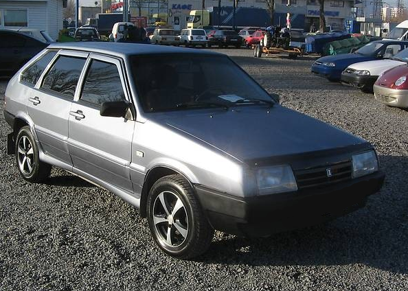 Lada (ВАЗ) Lada 21093 (ВАЗ 21093) i 1.5 MT Lada (ВАЗ) Lada 21093 (ВАЗ 21093) i 1.5 MT