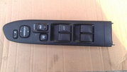  блок управления стеклоподьёмниками  Subaru Forester 83071SA100