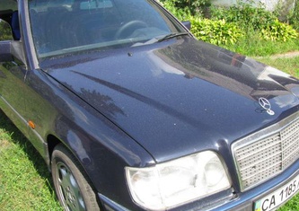 Mercedes-Benz E200