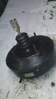 Вакуумный усилитель тормозов AISIN 44610-12520 Тойота Королла 86г.в.