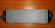 Интеркулер Opel Vivaro радиатор интеркулера Виваро