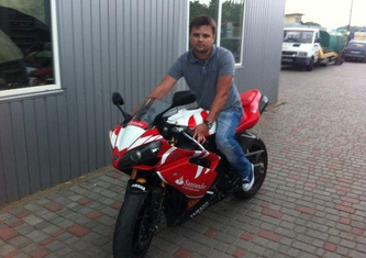 Yamaha YZF R1