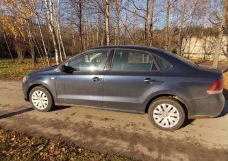 Volkswagen Polo Седан 2012 1.6 MT Comfortline