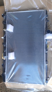  Радиатор  Suzuki SX4