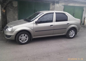 Renault Logan I (2005-2013) 1.6 MT Ambiance