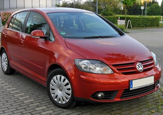 Volkswagen Golf Plus (2004) 1.6 MT Comfortline