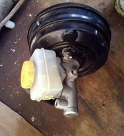 Продам вакуумный насос на Subaru Субару Аутбек Outback  