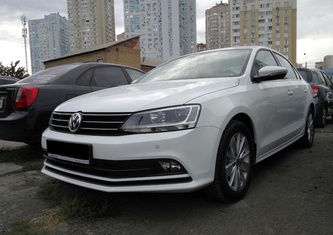 Volkswagen Jetta 1.6 M/T TDI Premium Live