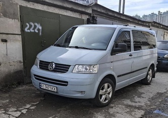 Volkswagen Caravelle (T5)