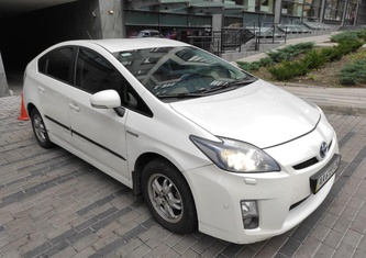 Toyota Prius 1.8 CVT Premium
