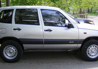 Chevrolet Niva  1.7 MT LE