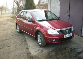 Renault Logan I (2005-2013) 1.4 MT Ambiance