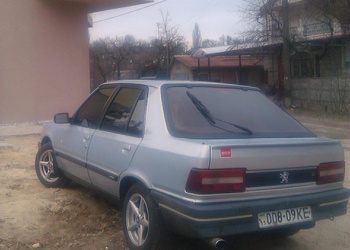 Peugeot 309