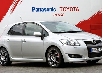Toyota Auris (2007) Хэтчбек 5dr 1.6 MMT Luna Toyota Auris (2007) Хэтчбек 5dr 1.6 MMT Luna