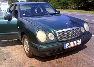 Mercedes-Benz E-Class Седан (W211)