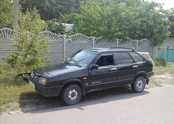 Lada (ВАЗ) Lada 21093 (ВАЗ 21093) i 1.5 MT Lada (ВАЗ) Lada 21093 (ВАЗ 21093) i 1.5 MT