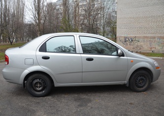 Chevrolet Aveo Седан (T300)