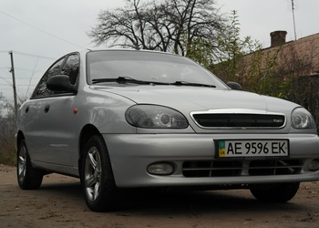 Daewoo Lanos Седан 1.5 MT +++