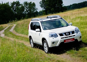 Nissan X-Trail (T31, 2007-2013) 2.5 CVT LE+++