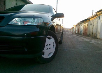 Opel Astra Classic Седан Classic Седан 1.6 MT Comfort High Opel Astra Classic Седан Classic Седан 1.6 MT Comfort High