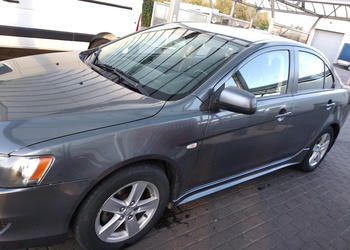 Mitsubishi Lancer X 2.0 CVT Invite+ Mitsubishi Lancer X 2.0 CVT Invite+