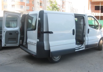 Opel Vivaro груз. 2004