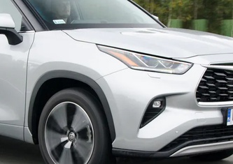 Toyota Highlander (XU70)