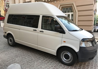 Volkswagen Transporter Kombi (T5)