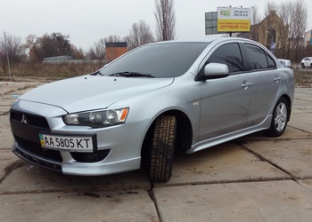 Mitsubishi Lancer X 2.0 MT Invite+ Mitsubishi Lancer X 2.0 MT Invite+