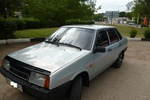 Lada (ВАЗ) Lada 21099 (ВАЗ 21099) i 1.5 MT