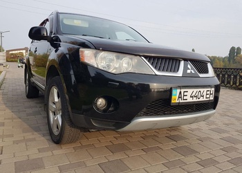 Mitsubishi Outlander XL 3.0 AT