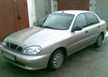 Daewoo Lanos Седан 1.5 MT ++