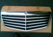 Решетка радиатора Mercedes W211