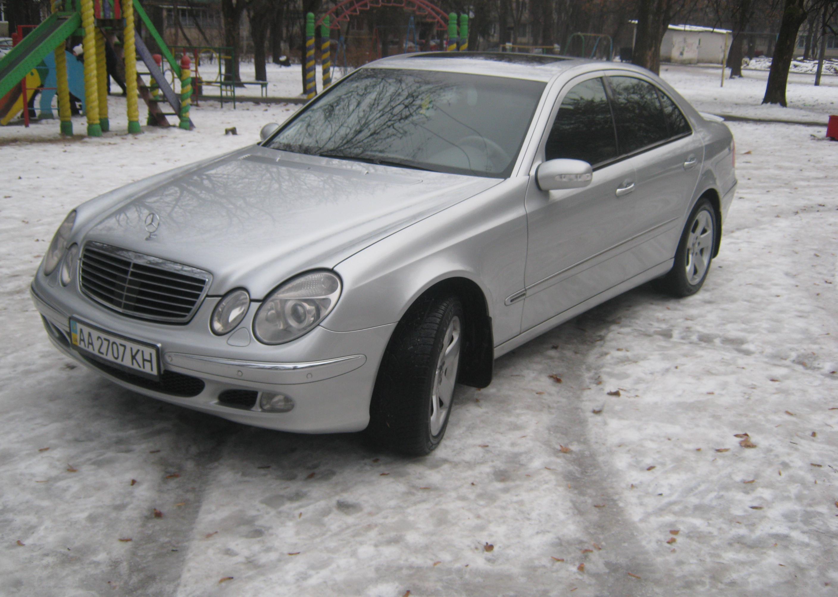 Mercedes-Benz E-Class Седан (W211) E 500