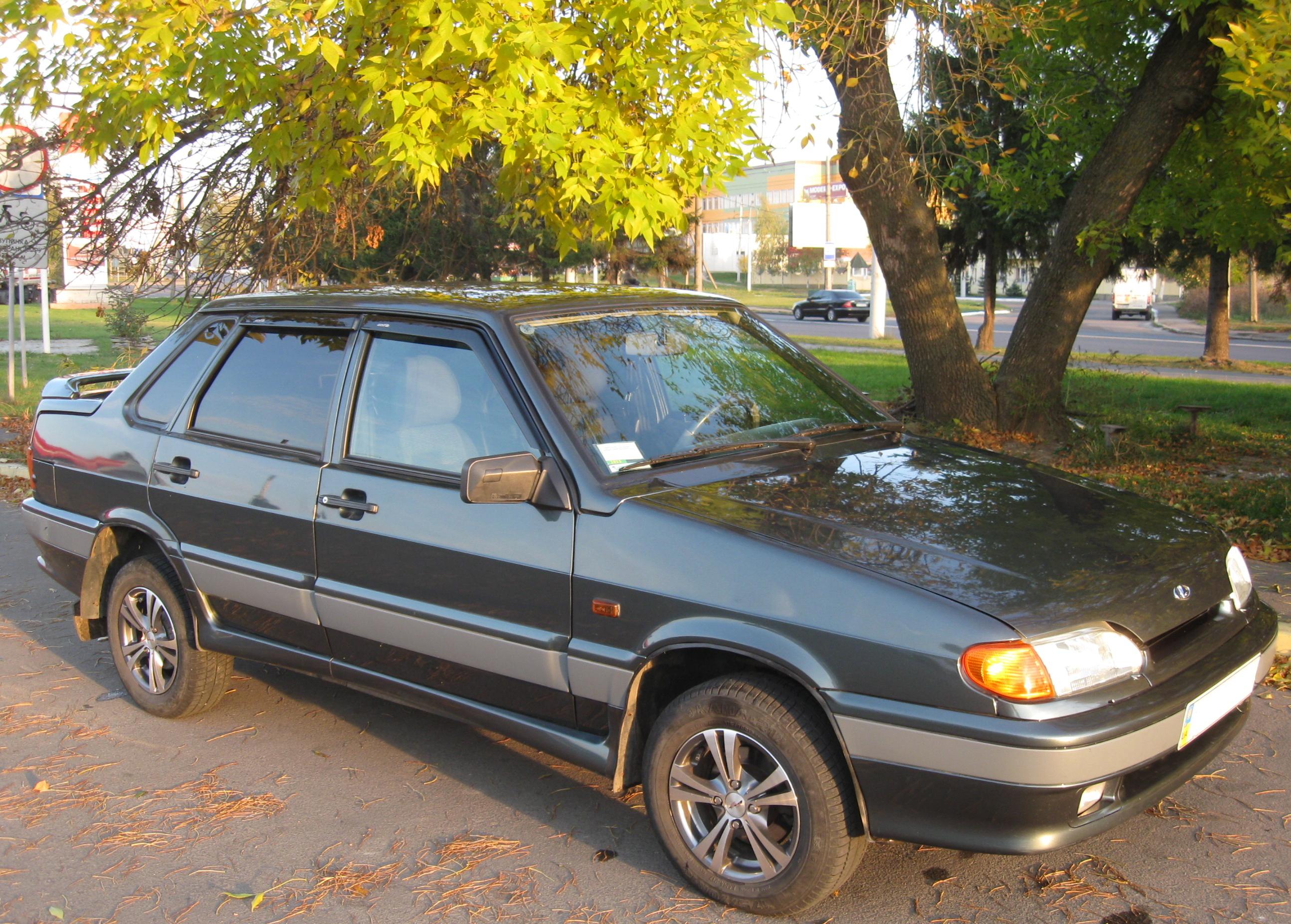 Lada (ВАЗ) Lada 2115 (Lada Samara-2) 4 1.6 MT