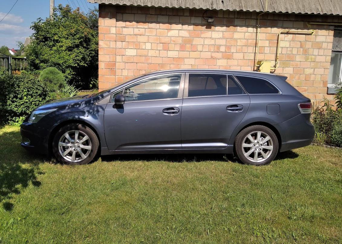 Toyota Avensis Универсал