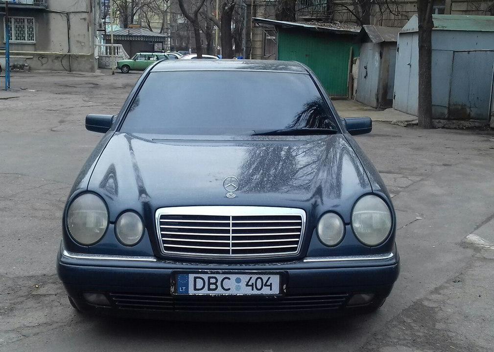 Mercedes-Benz E-Class седан (W210) Mercedes-Benz E-Class седан (W210)