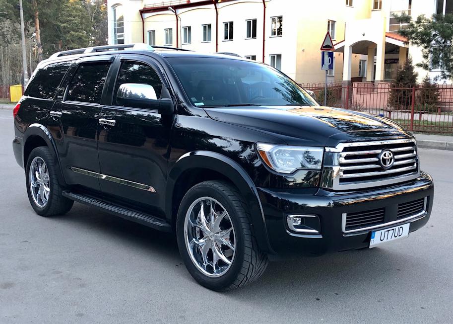 Toyota Sequoia 5.7 AT Platinum Toyota Sequoia 5.7 AT Platinum
