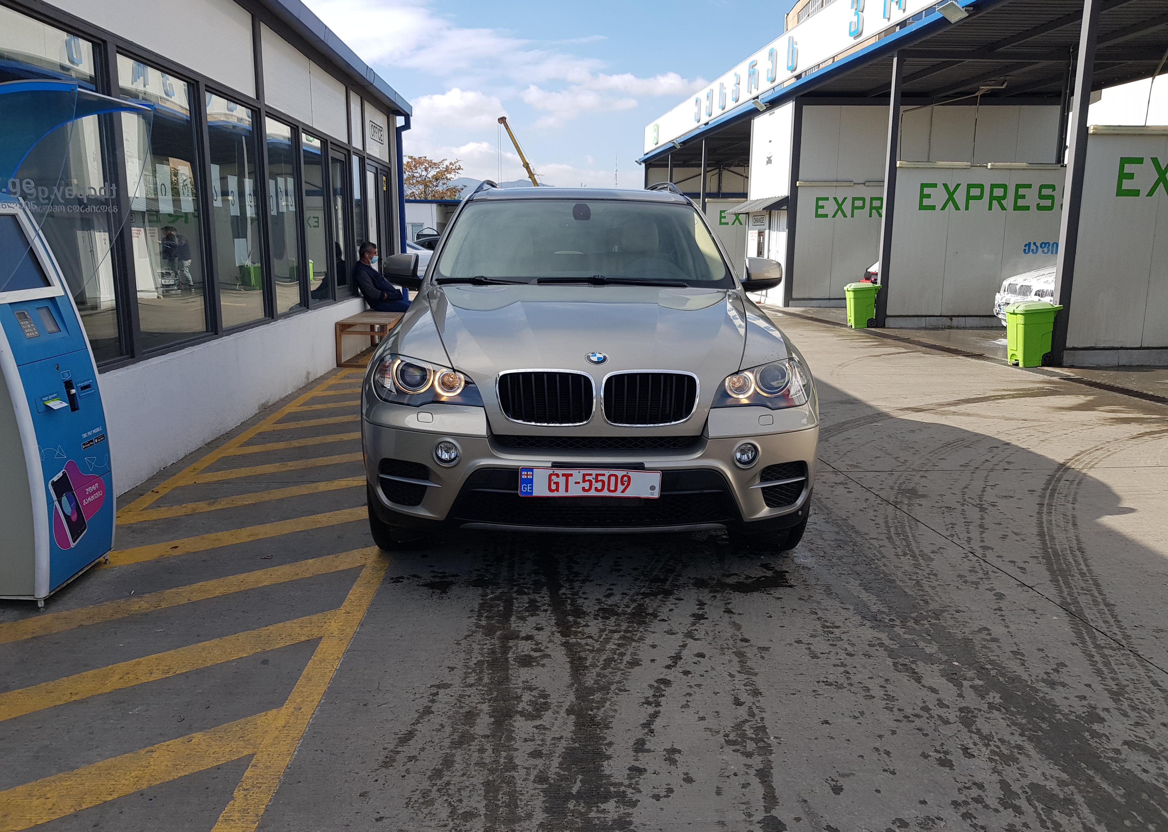 BMW X5 (E70) 3.5i BMW X5 (E70) 3.5i