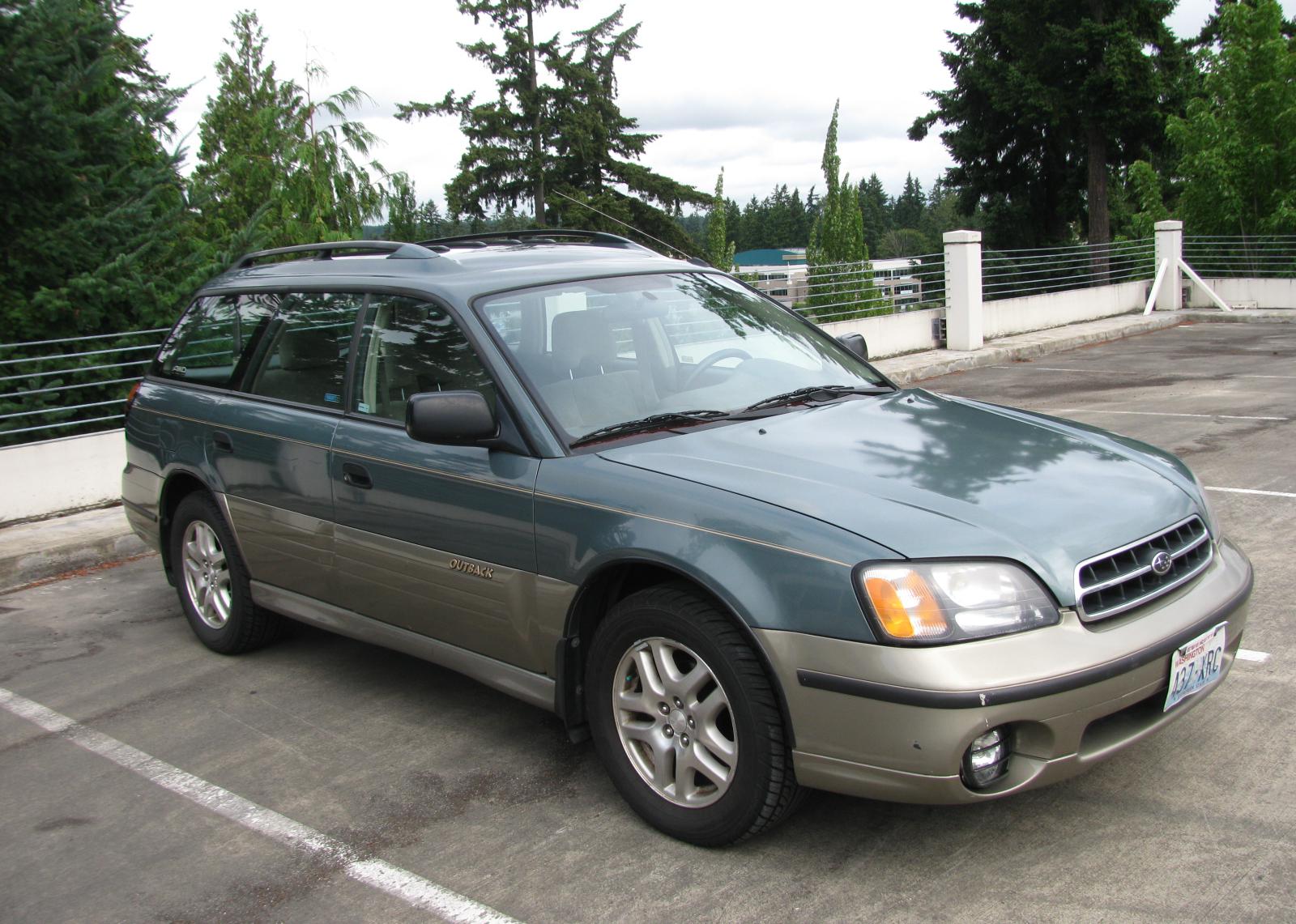 Subaru Outback (2010) 2.5 CVT NA
