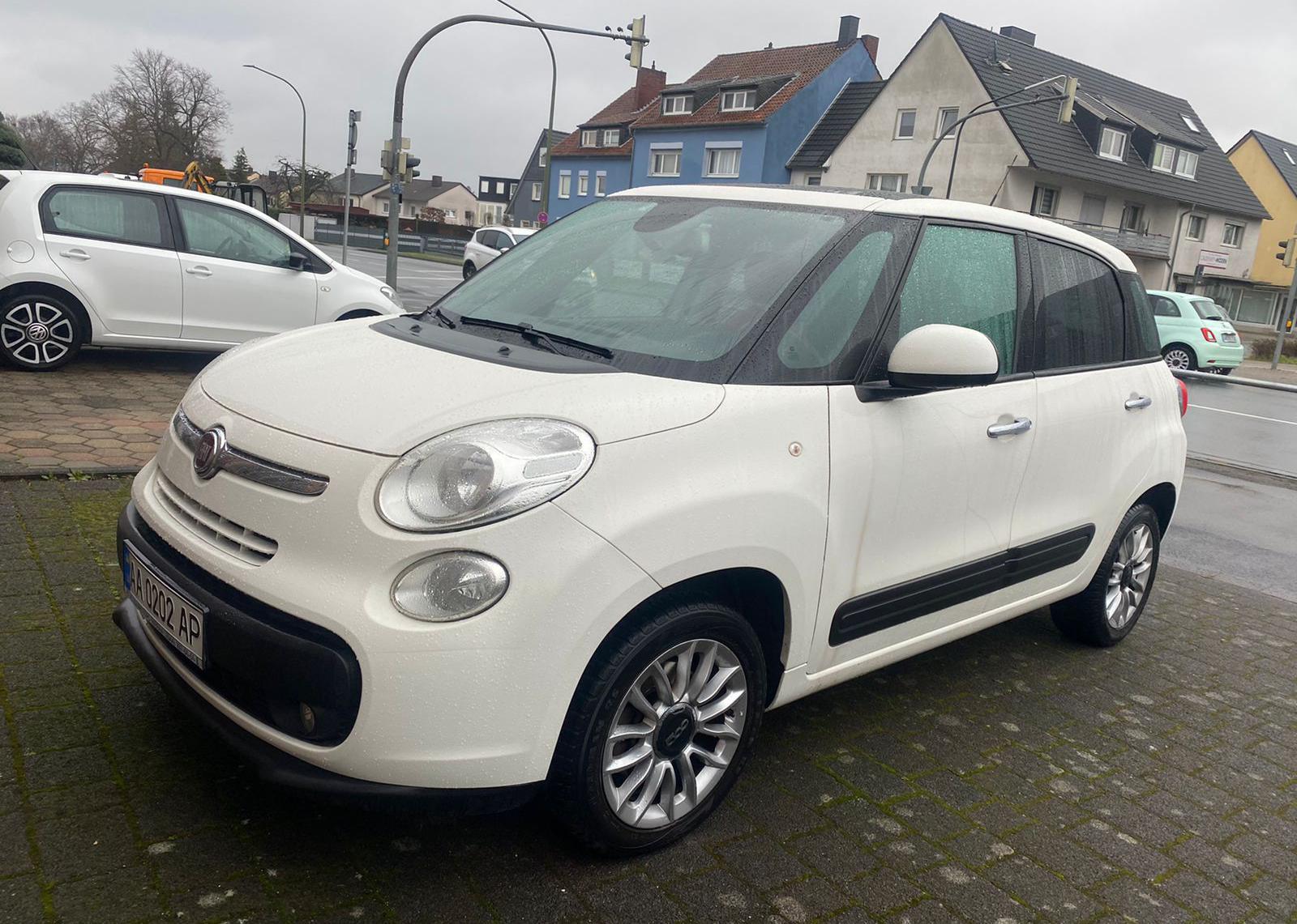 Fiat 500L 1.3D AT Lounge Fiat 500L 1.3D AT Lounge