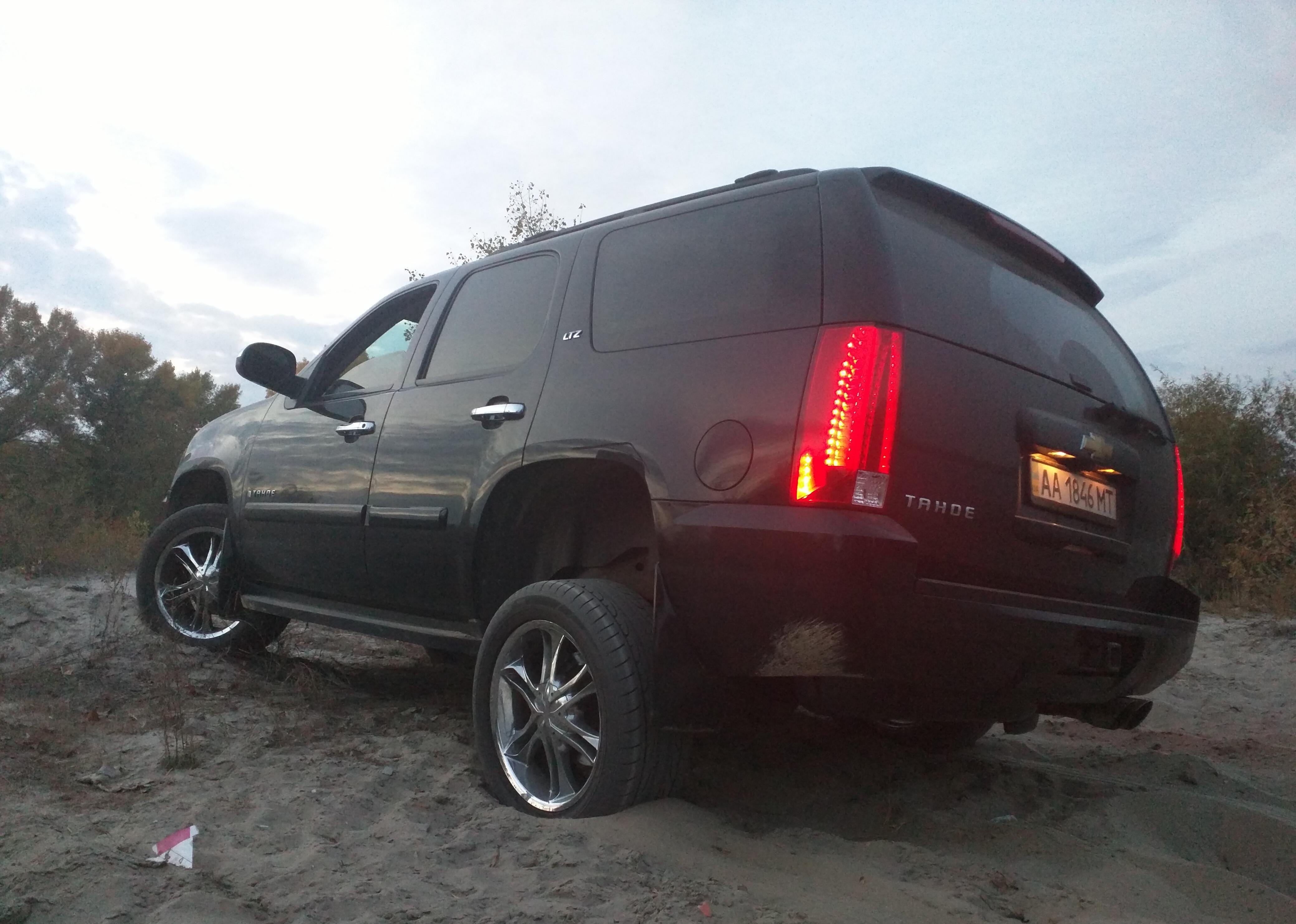 Chevrolet Tahoe 5.3 V8 6AT