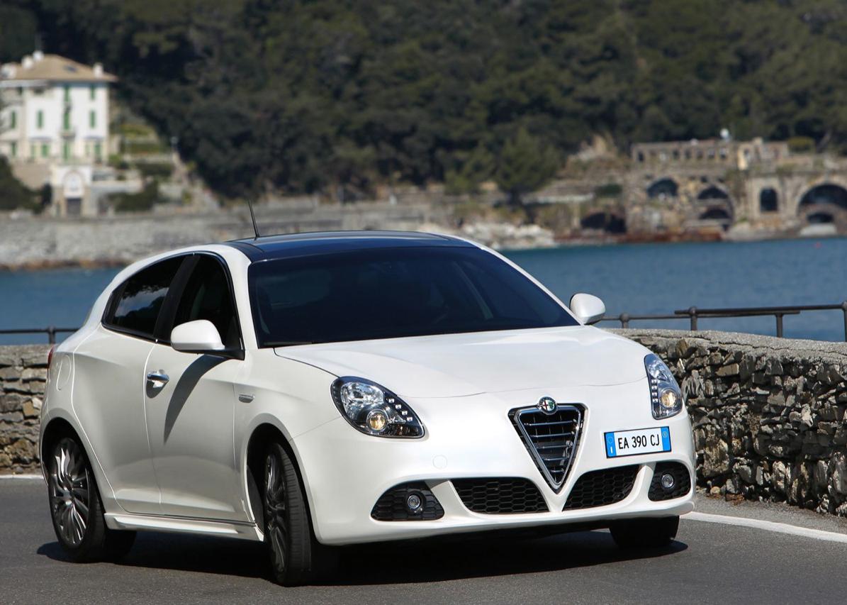 Alfa Romeo Giulietta 1.4 (170 hp) AT Veloce