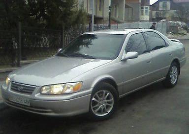 Camry 2,2 AT LE Camry 2,2 AT LE